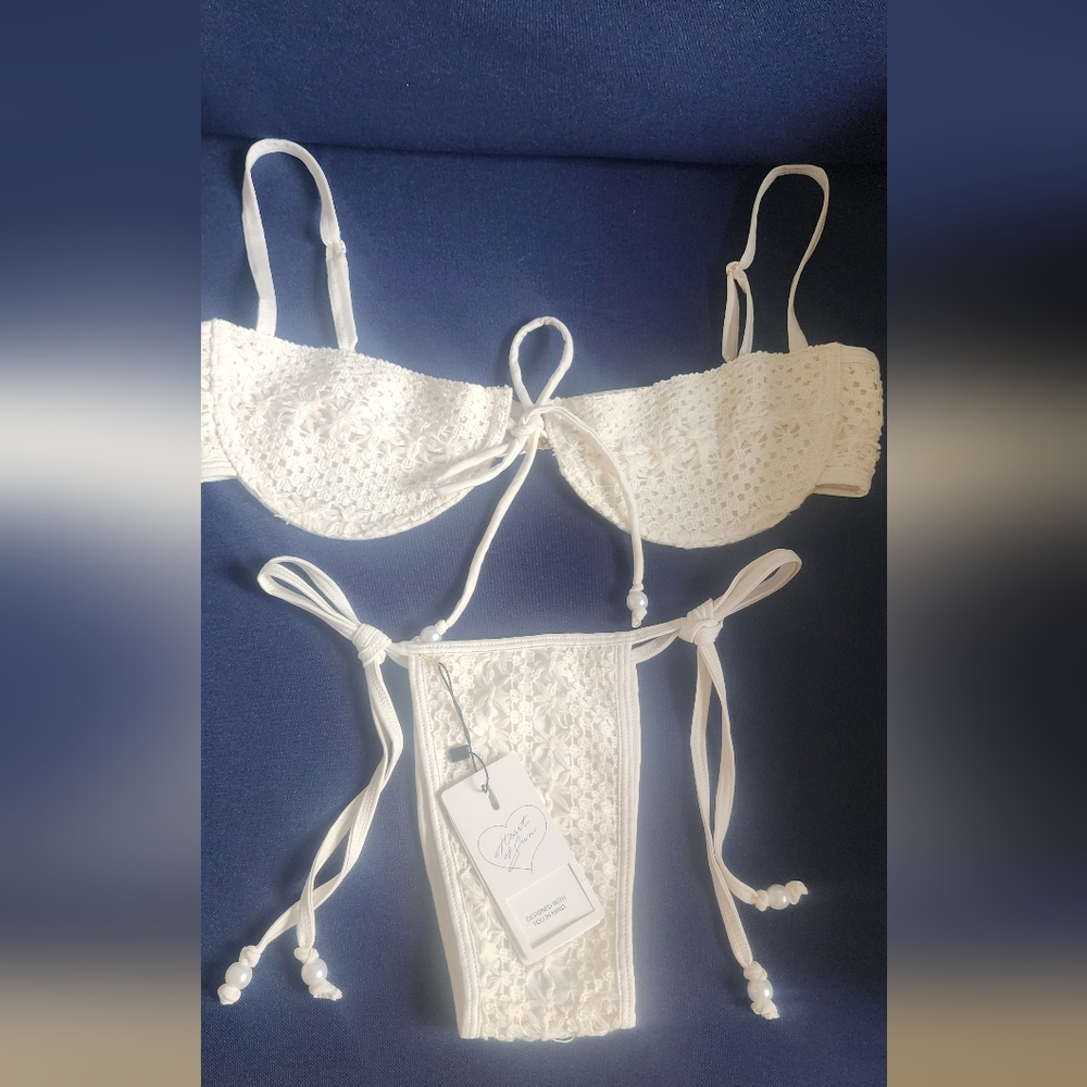 Heart Of Sun Elegant‎ White Swim Set, Size Large(top)/Size Small(bottom)